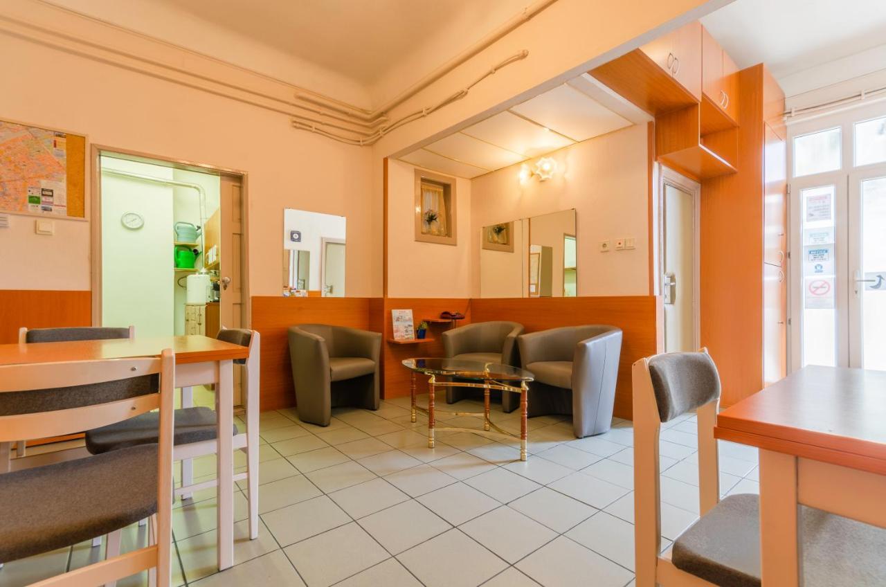 Eitans Guesthouse บูดาเปสต์ ภายนอก รูปภาพ